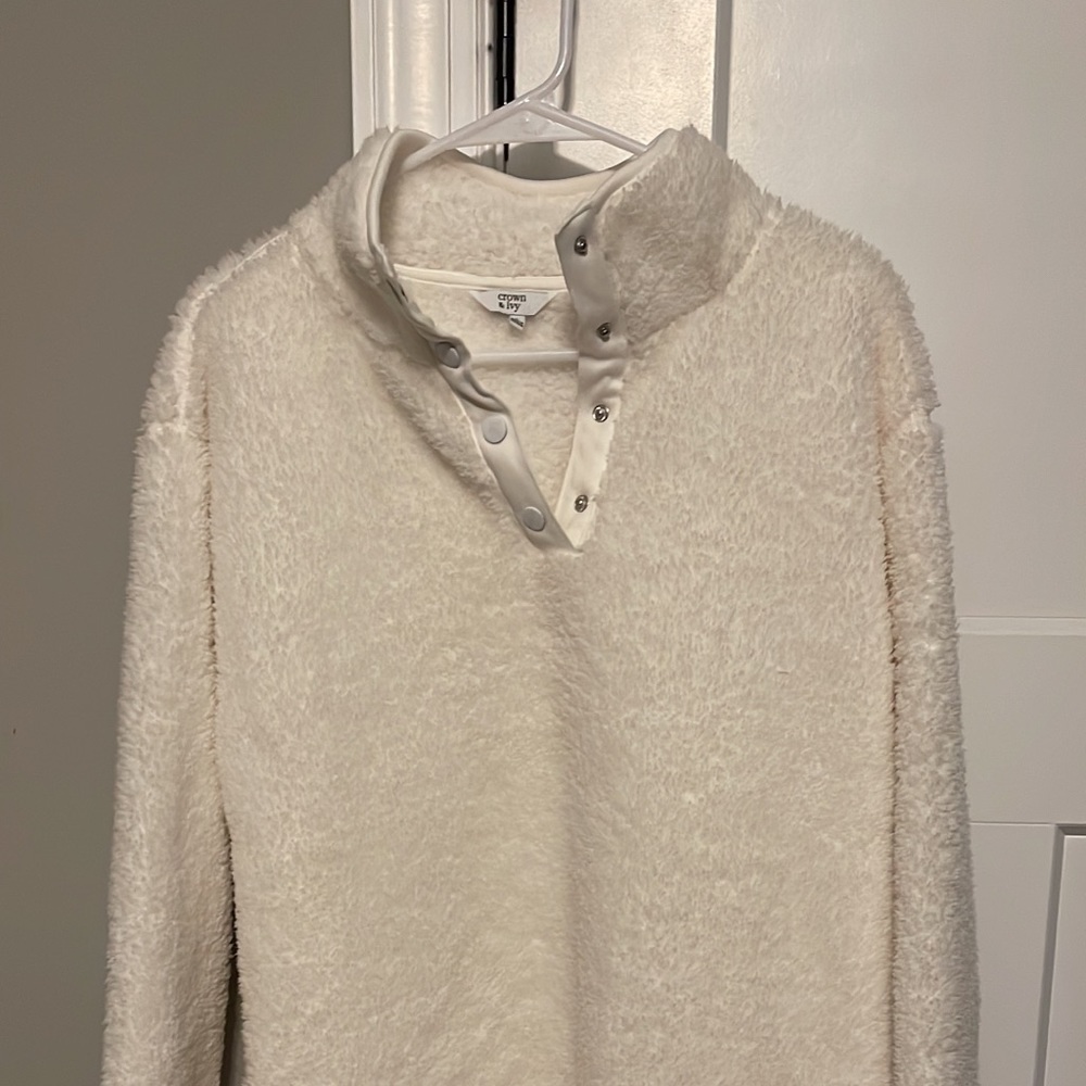 White Fuzzy sweatshirt